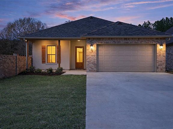 4th image of 285 Lourdes Ln