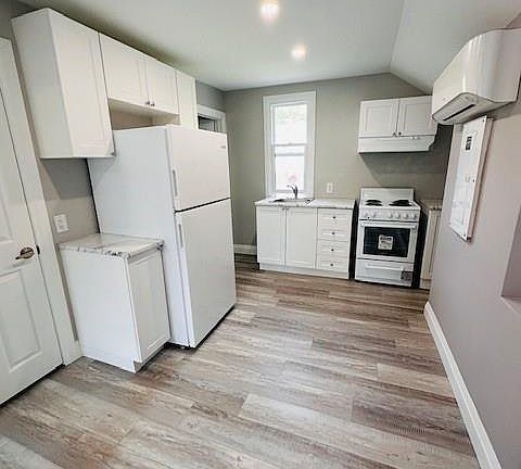 5th image of 111 Spring St