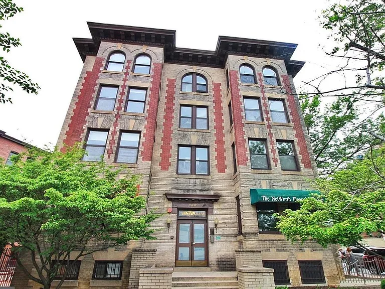Boutique building at center of Dupont and Adams Morgan