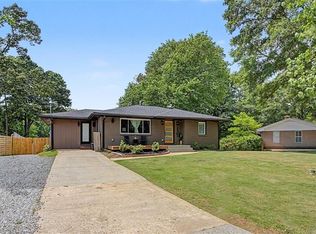 3590 Crestview Dr SE, Smyrna, GA 30082