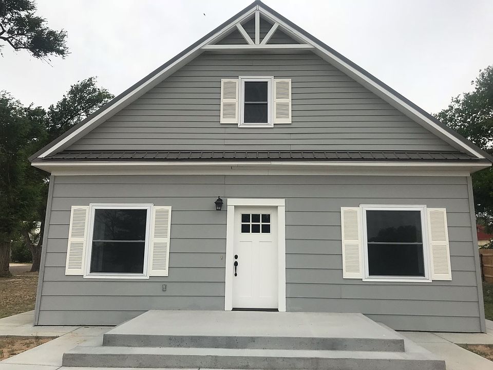 1st image of 1008 Maine St