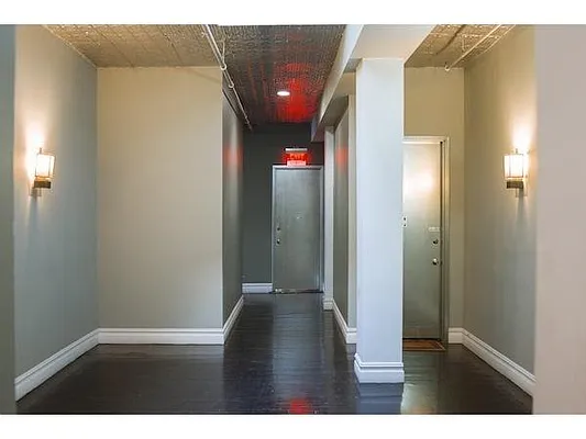 Rented by Loom Group | media 44