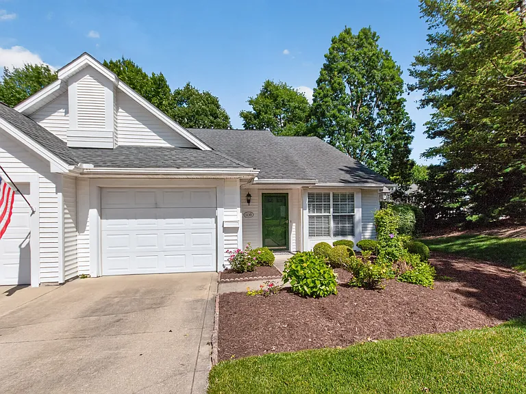 11309 Lake Meadow Ln — Photo 41