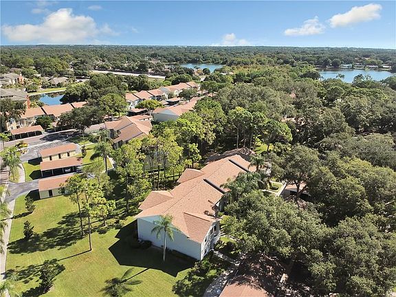 3rd image of 1390 Oakhill Dr #206