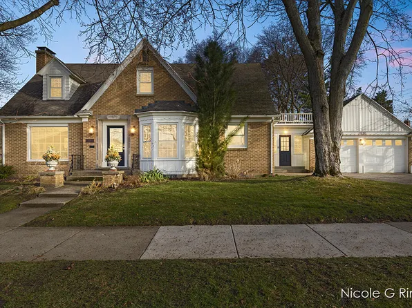1535 Alexander St SE, Grand Rapids, MI 49506
