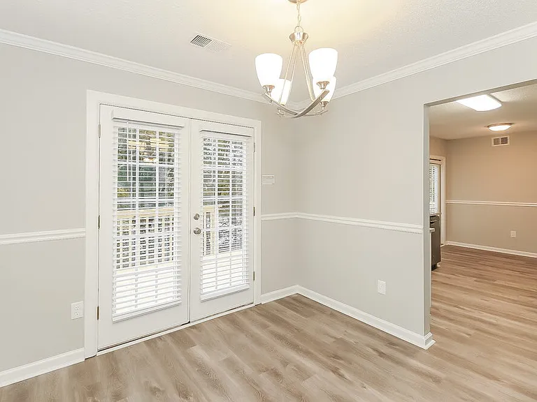 4379 Yellow Rose Dr — Photo 8