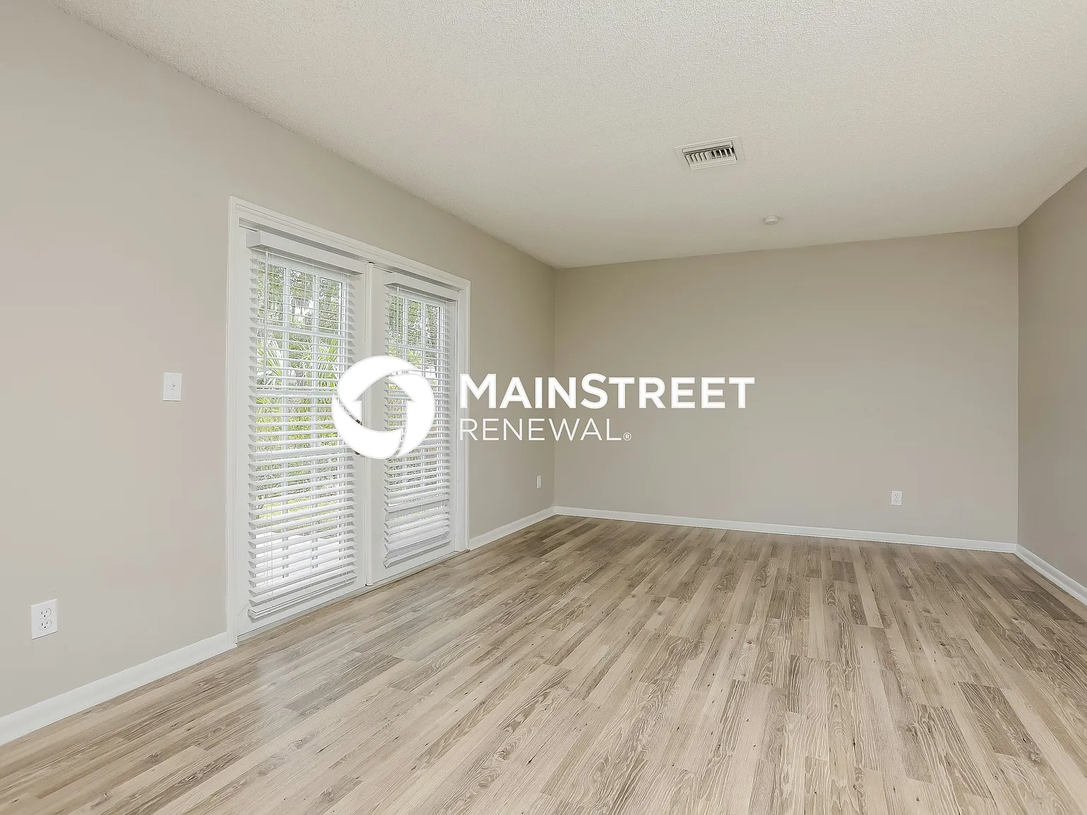 721 Tropic Hill Dr — Photo 3