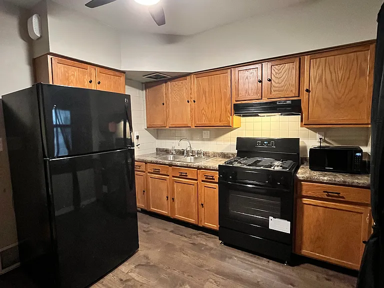 4128 W George St #2 — Photo 8