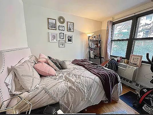 5th image of 49 Ludlow St APT 4B
