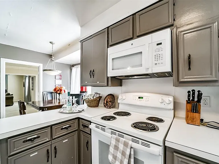 3423 Ozark St — Photo 40