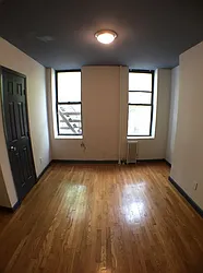 Rented by Nest Seekers International