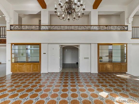 3rd image of 1050 Rice Canyon Rd