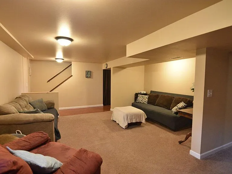 222 Ridgeway Dr — Photo 9