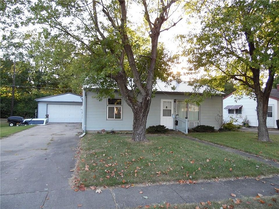 1st image of 519 Eberhart Dr
