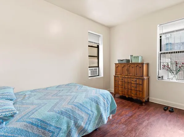 2440 Amsterdam Avenue 3B image 2 of 6