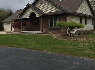 1045 Oak Ridge Ct, Caro, MI 48723