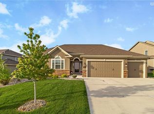 2204 NE 112th St, Kansas City, MO 64155