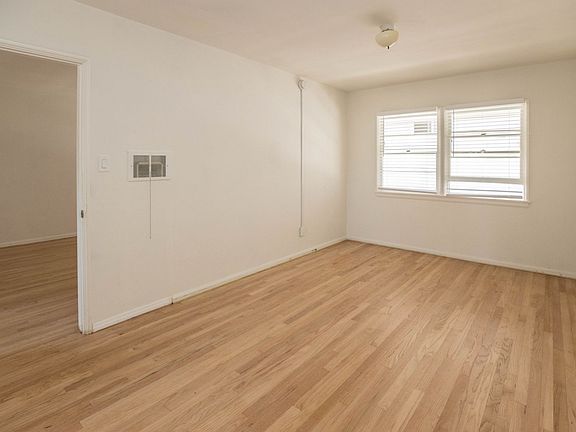 5th image of 11000 Culver Blvd #F