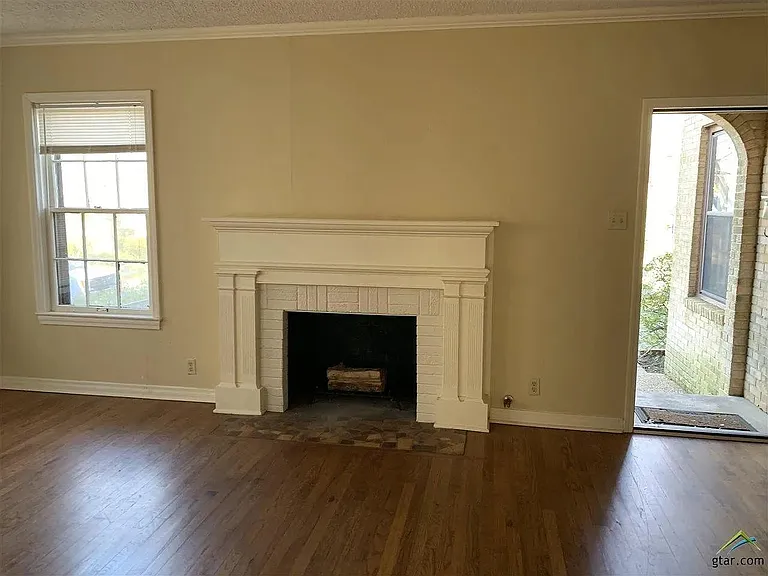1317 Sneed Dr — Photo 6