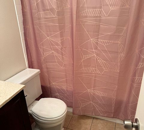 3rd image of 283 Redondo Ave APT 10