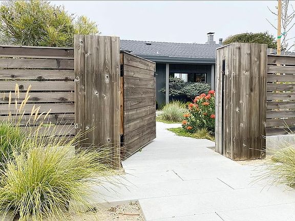 2nd image of 640 Mar Vista Dr