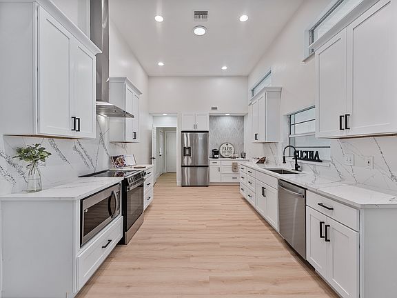 4th image of 14043 Wolcott Dr
