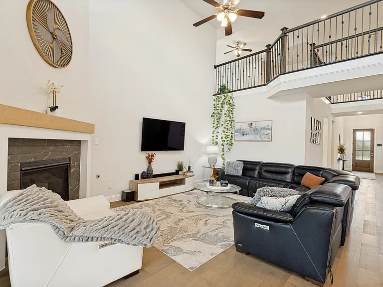 4241 Mill Pond Dr — Photo 6