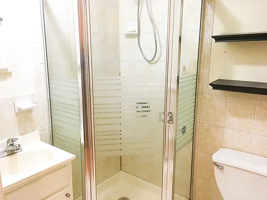 Rented by Showcase Realty | media 2