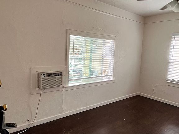 3rd image of 2528 C St #7
