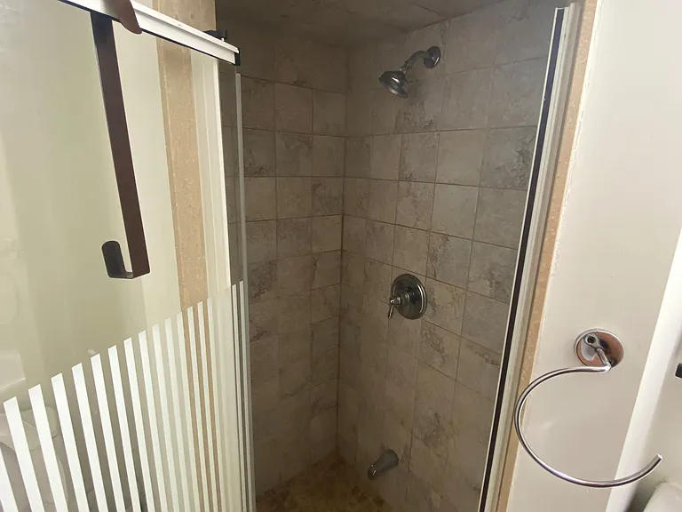 48 Sunnywood Cres #BASEMENT — Photo 10