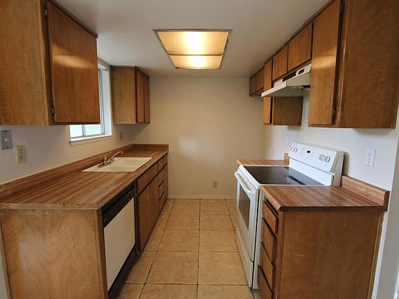 2nd image of 8276 Center Pkwy APT 123