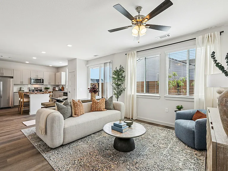 YardHomes Trailside Unit 908 Living Room
