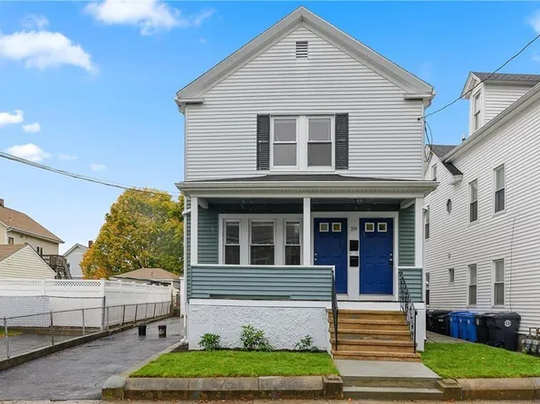29 Pleasant St, Cumberland, RI 02864