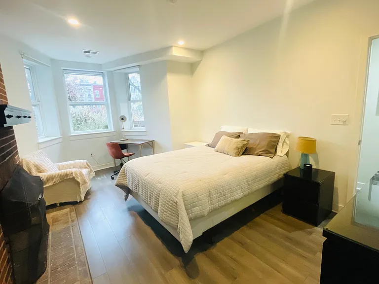 1244 Maryland Ave NE #A — Photo 8