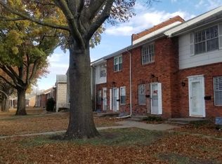 9243 Nieman Rd, Overland Park, KS 66214