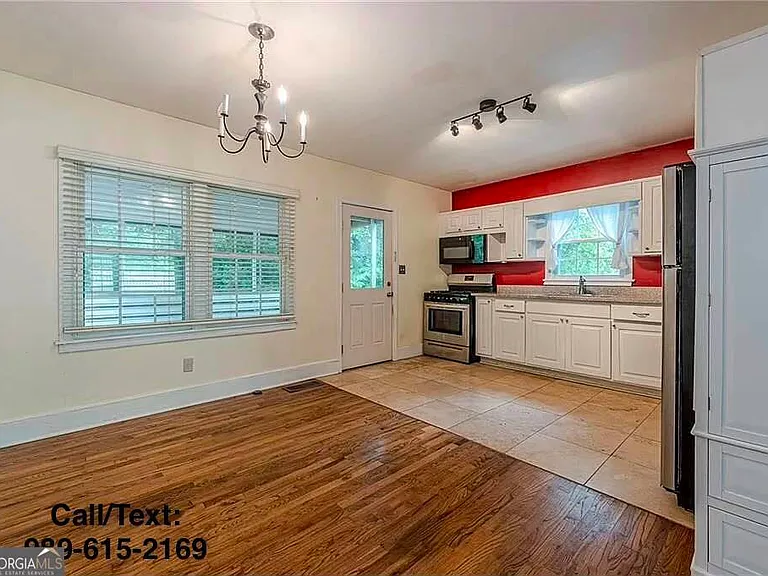 267 Amy Dr NE — Photo 4