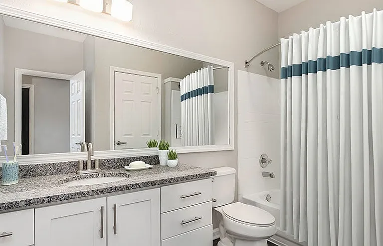 Grand Oasis Apartment Homes — Photo 9