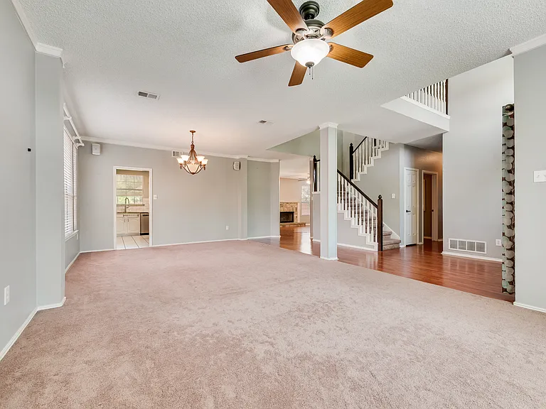 2912 Shadow Oak Ct — Photo 16