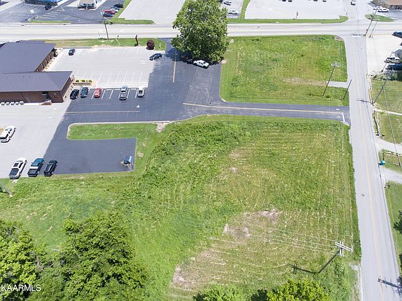 4th image of West Ave