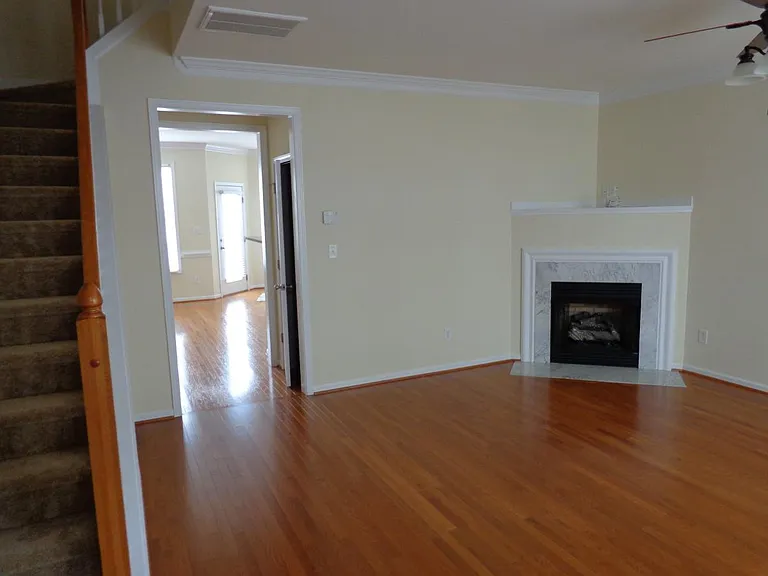 509 Village Loop Dr — Photo 15