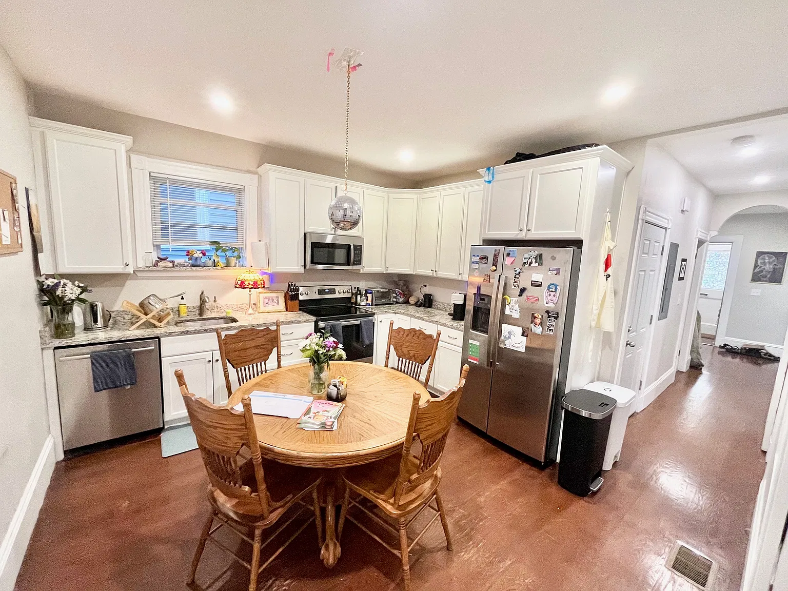 724 Parker St — Photo 3