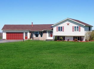 7115 Omphalius Rd, Colden, NY 14033