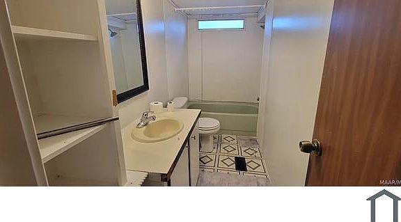 2nd image of 5121 Slash Pine Dr