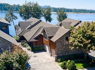 15421 SE Rivershore Dr, Vancouver, WA 98683
