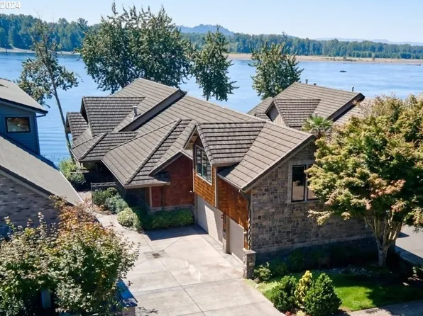 15421 SE Rivershore Dr, Vancouver, WA 98683