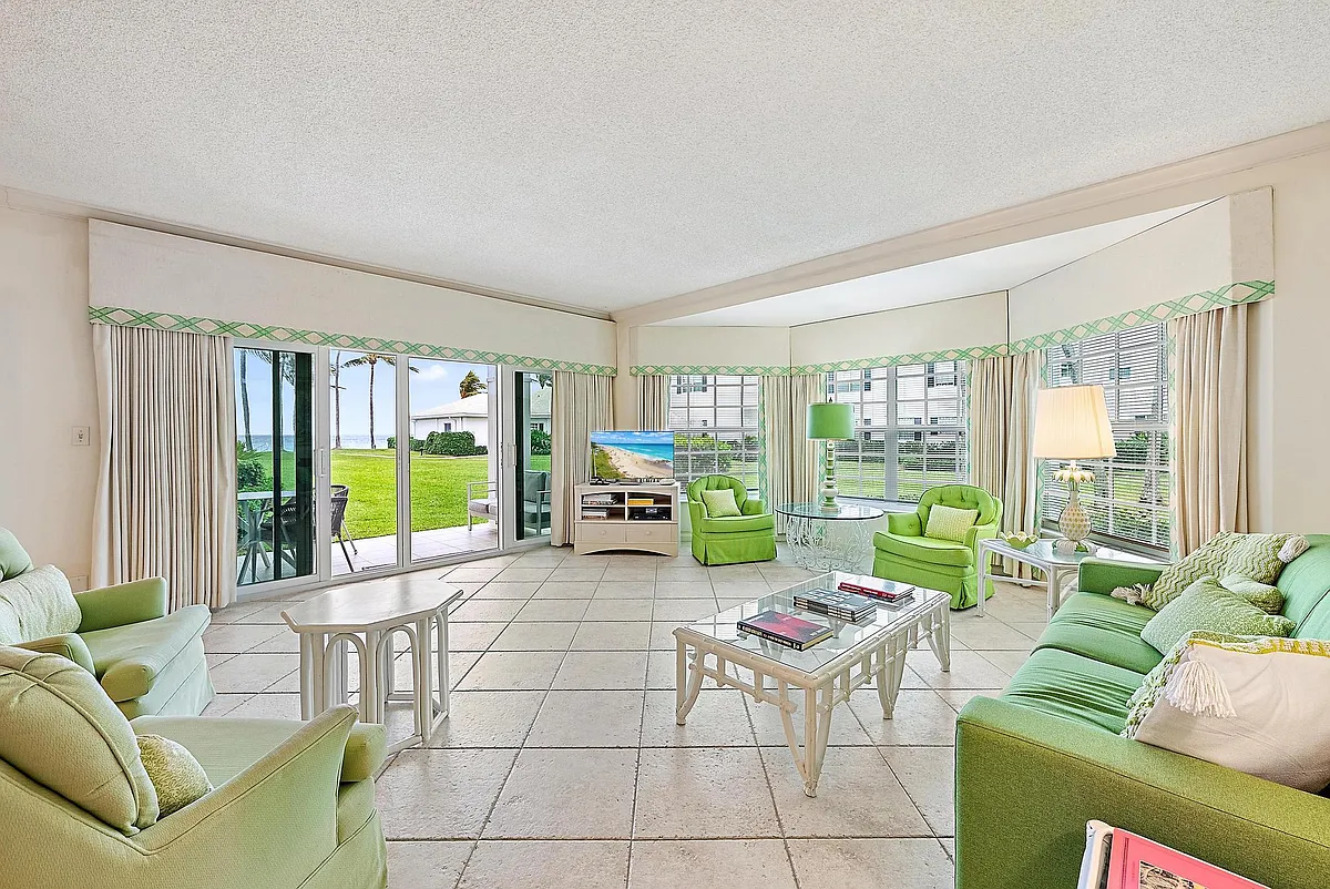 Building Photo - 400 S Ocean Blvd #103A