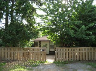 10051 40th Ave SW, Seattle, WA 98146