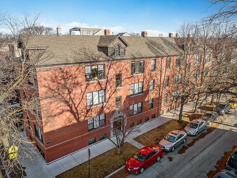 1946-52 W. Nelson / 3033 N. Damen — Photo 3