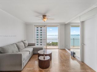 Isola Condo, Miami, FL 33131