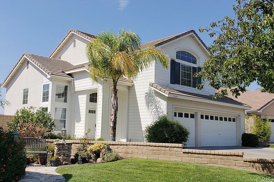 1st image of 27449 Waynesborough Ln